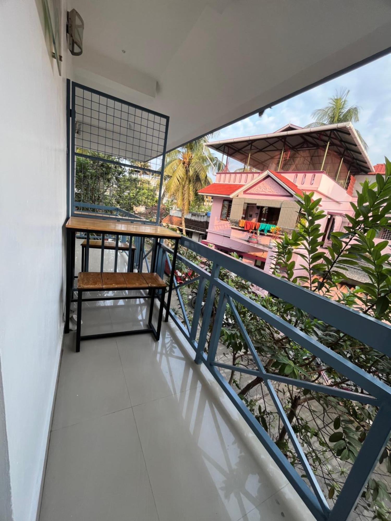 Segundo Home Kochi Exterior foto